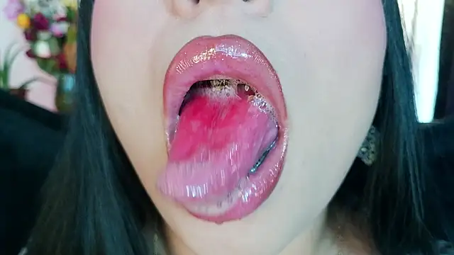 mia roux1 online show from March 6, 8:59 pm