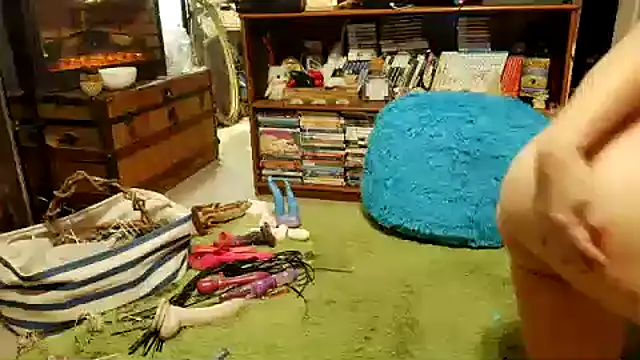 MorgannaVamp online show from April 21, 2:51 am