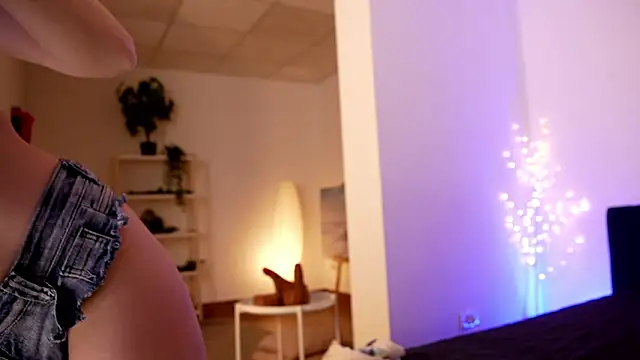 Ny mphie online show from March 12, 7:00 am