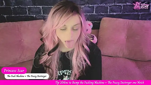 daddysprincess731 online show from July 4, 3:02 am
