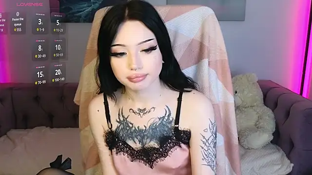 Emma Kirks online show from January 15, 4:24 pm