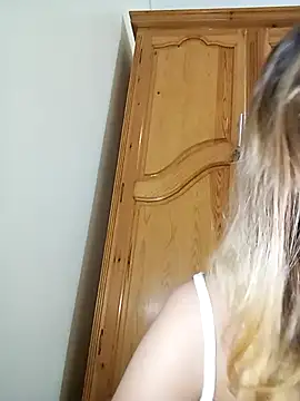 indilasixeey online show from November 9, 6:59 pm