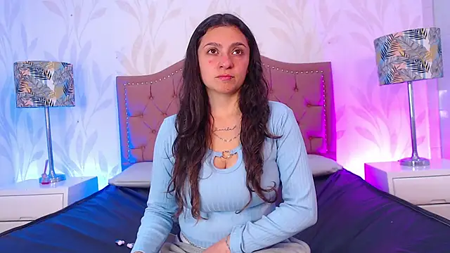 Emmy Palacios online show from December 15, 12:10 pm