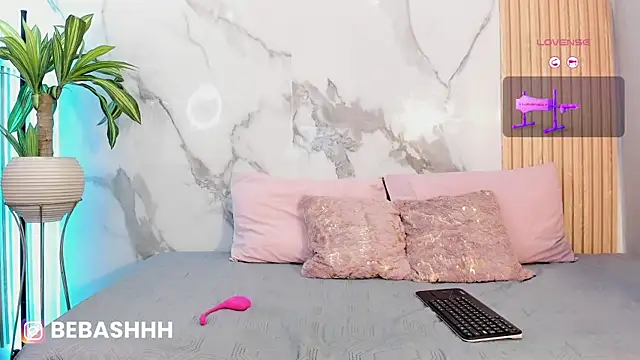 Fyre divine online show from April 12, 11:35 am