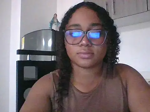 SamJones  online show from October 31, 4:00 pm