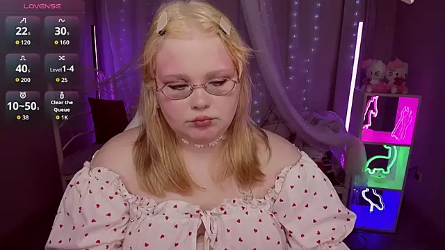 LottieReed online show from June 20, 12:09 pm