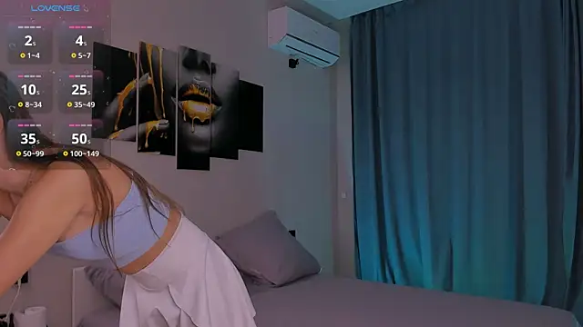 Kandeess online show from December 3, 3:25 pm