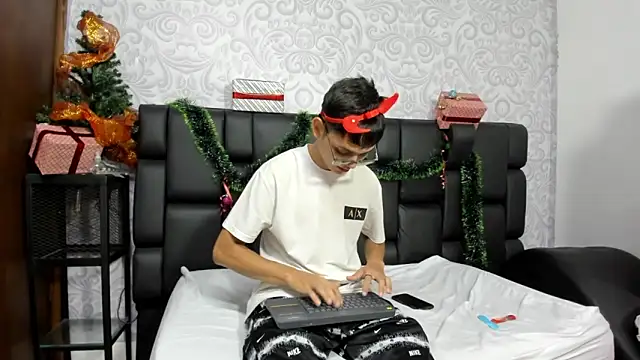 salome mio online show from December 1, 4:42 pm