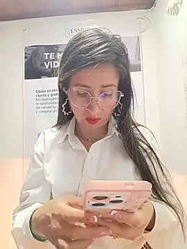 Valentina--1 online show from May 28, 10:24 am