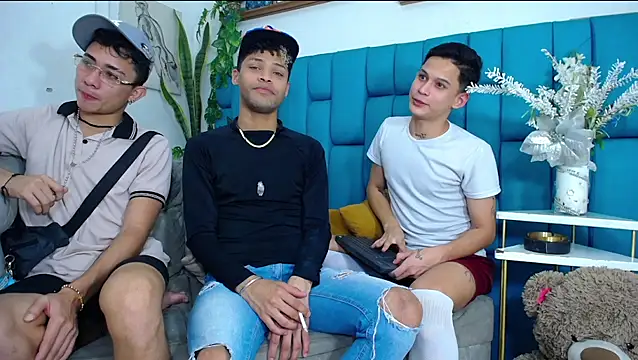 Hot Boys Latinos X online show from February 6, 11:19 pm