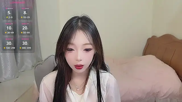 by-Hannah online show from March 4, 1:28 pm