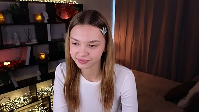 WildaLawson online show from October 31, 6:04 am