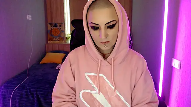 Sweet-n-Strong online show from April 10, 6:30 am