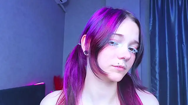 KittieHeart online show from October 27, 8:25 pm