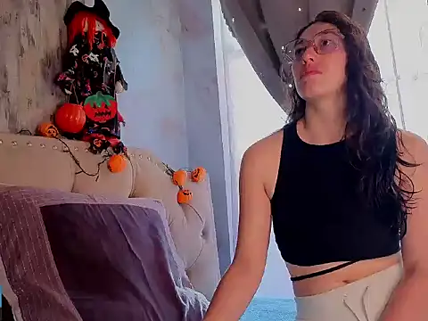 eva delight  online show from November 3, 11:36 am