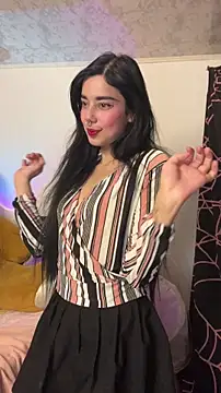 wetbyAlice online show from December 14, 12:05 am