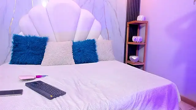 whisper nova online show from January 12, 4:51 am