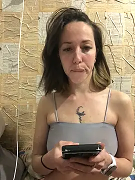 AnitaTenchi1 online show from April 8, 6:32 pm