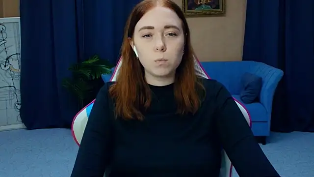 AddieOsler online show from April 13, 7:47 pm