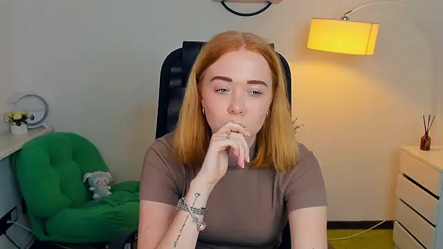 AddieOsler online show from November 12, 8:40 pm