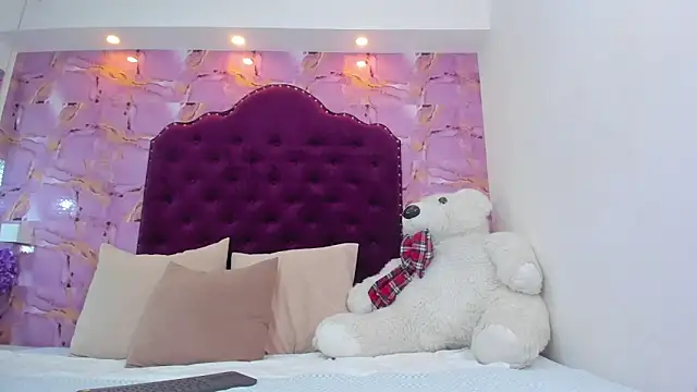 naomy sexy  online show from November 7, 12:22 pm