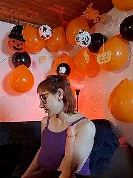 Alicia Roouse online show from October 28, 3:51 pm