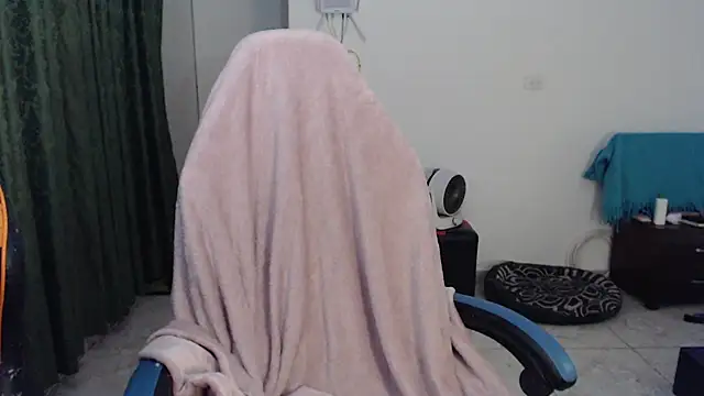 Annagoth  online show from August 1, 11:29 pm