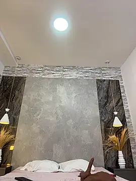 Hannahpradaa  online show from December 16, 11:38 am