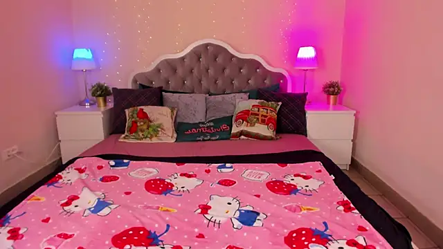 gracieave online show from January 11, 1:21 am