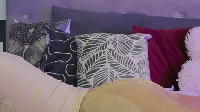 venusinylons online show from November 30, 10:52 am