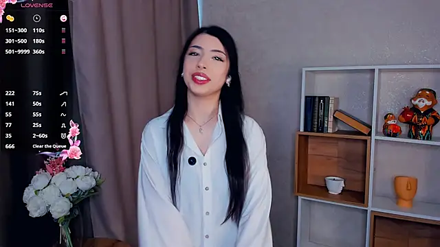 TonjaNeace online show from November 1, 6:39 am