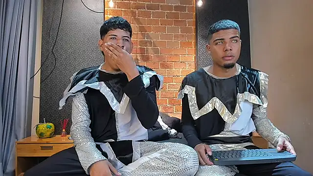 Jack and Joes online show from November 2, 3:32 am