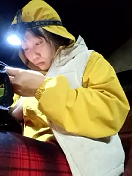 yoyo-mi online show from January 10, 10:20 am