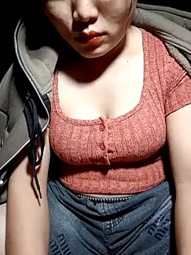 yoyo-mi online show from October 31, 2:13 am