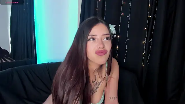 AshleyWinslow online show from January 13, 1:04 pm