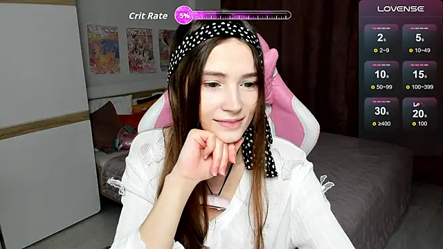 Hana Flo  online show from December 3, 1:46 pm