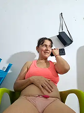 Dirty-Mature-XXX online show from February 17, 2:27 pm