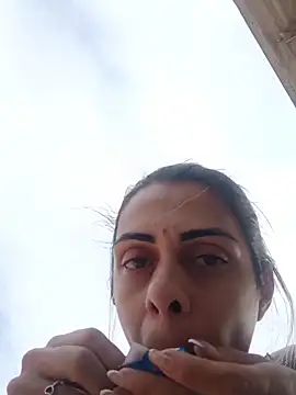 sabrinaneves online show from April 3, 7:12 pm