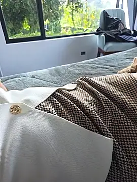 Roomhot404f online show from January 17, 9:44 pm