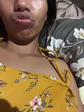 hottiebabe23 online show from December 22, 1:20 am