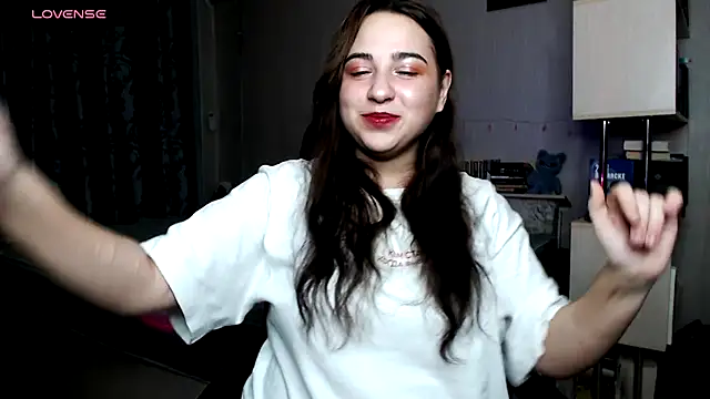 erica  mills online show from November 1, 9:30 pm