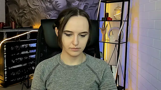 IreneBailey online show from November 13, 9:08 am