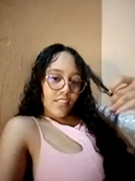 Sweett Ladie online show from October 31, 2:02 am