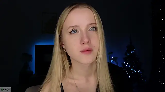 adele armass online show from January 13, 9:30 pm