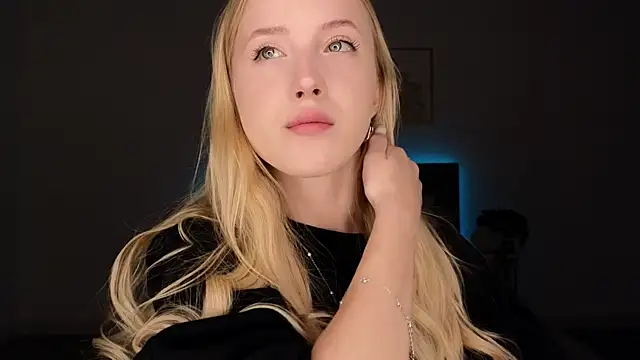 adele armass online show from June 25, 8:54 pm