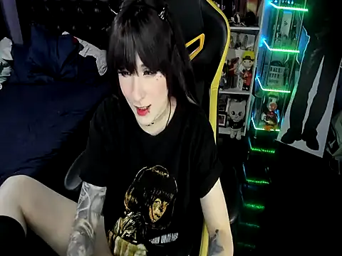 Yummy dark online show from November 13, 6:12 am