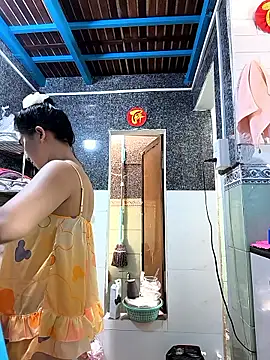 Okleotina9 online show from April 10, 6:30 am