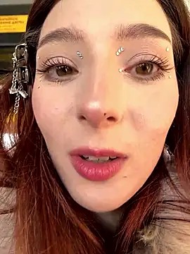 LilluKatten online show from February 4, 11:35 am