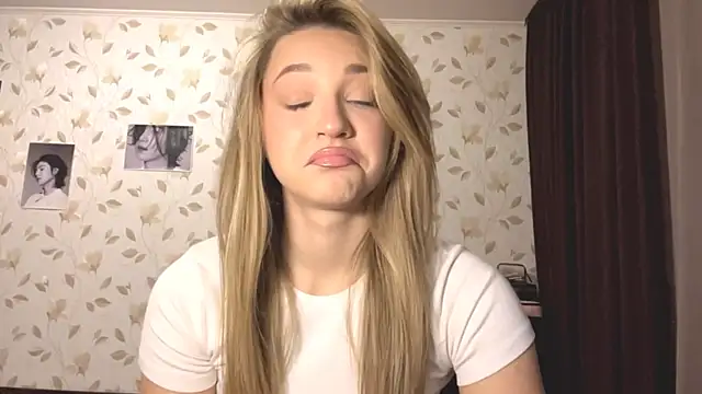 OrethaEredia online show from October 30, 4:30 pm