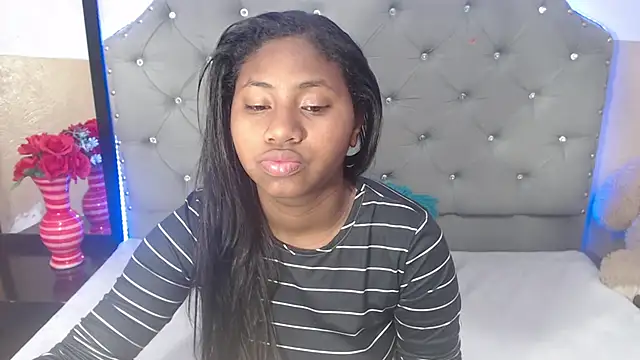 valentinavega18x online show from November 21, 8:38 am